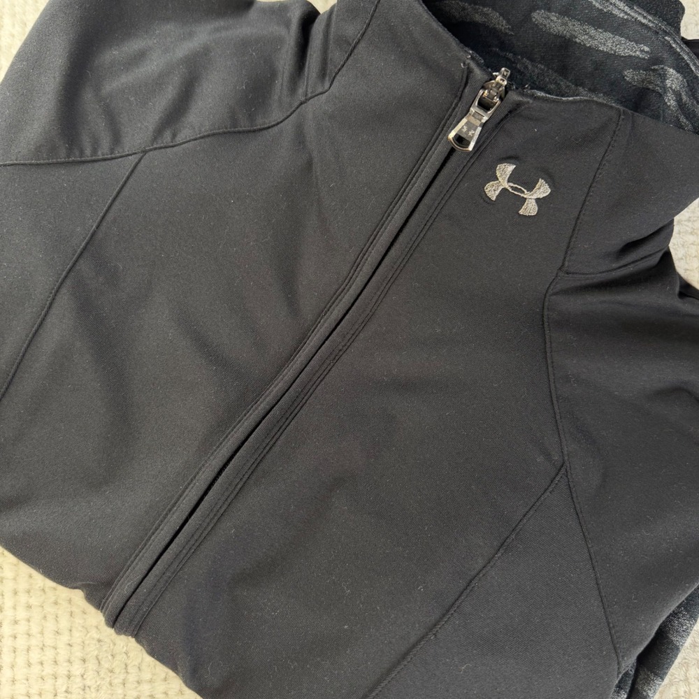 Under Armour Womens Full Zip Camo Sleeve Jacket Black Grey Mock Neckall no tags